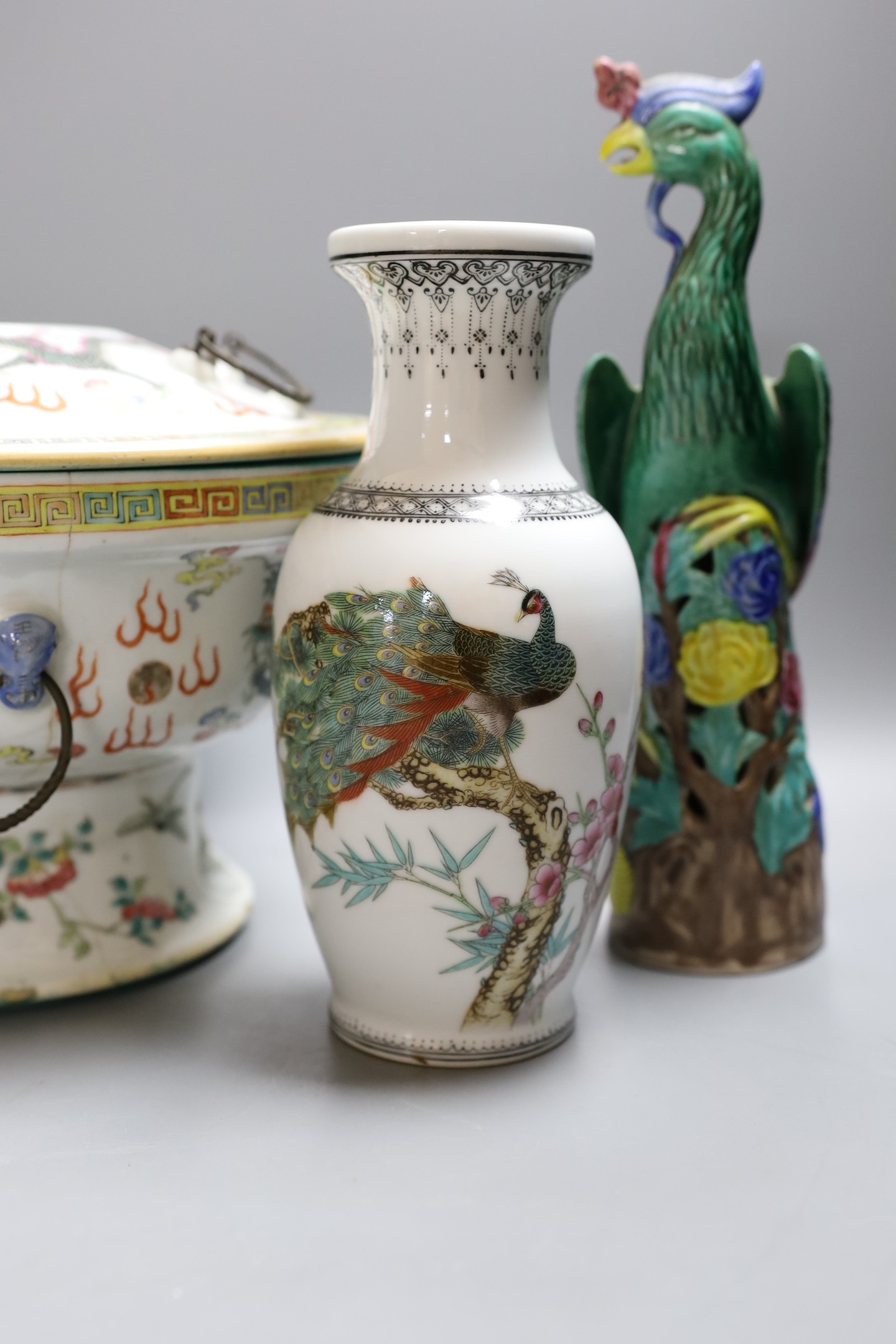A pair of Chinese birds, vase and a jar/censer, birds 25 cms high